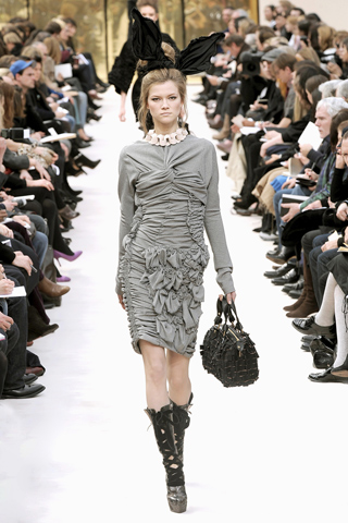 Vestido gris drapeado Louis Vuitton
